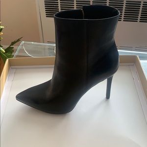 Micheal Kors leather ankle boots
